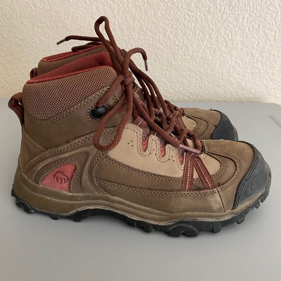 Wolverine Shoes - Wolverine Women’s Boots Size 6M